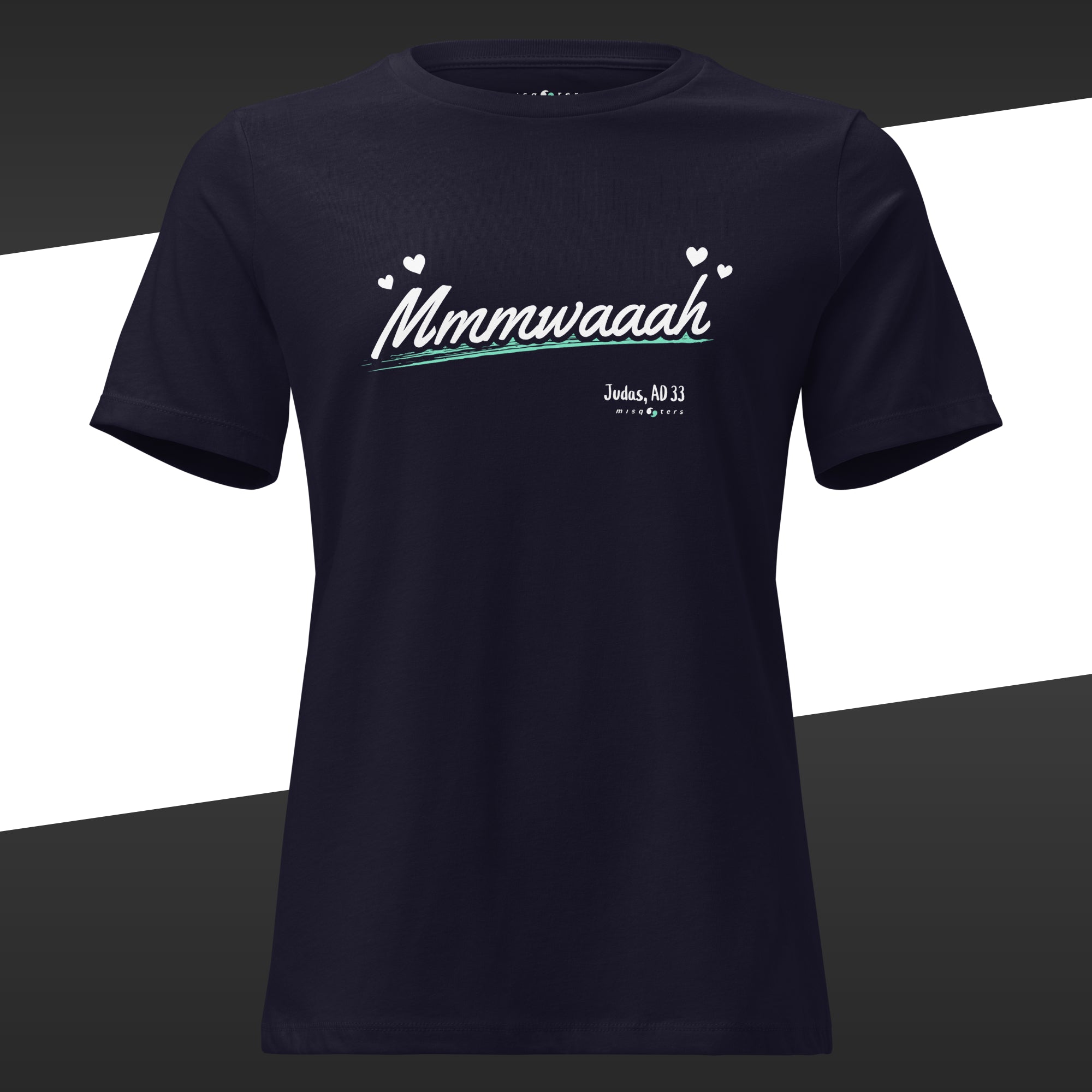 Blue t-shirt with the fake quote 'Mmmwaaah' from Judas underlined with a green line